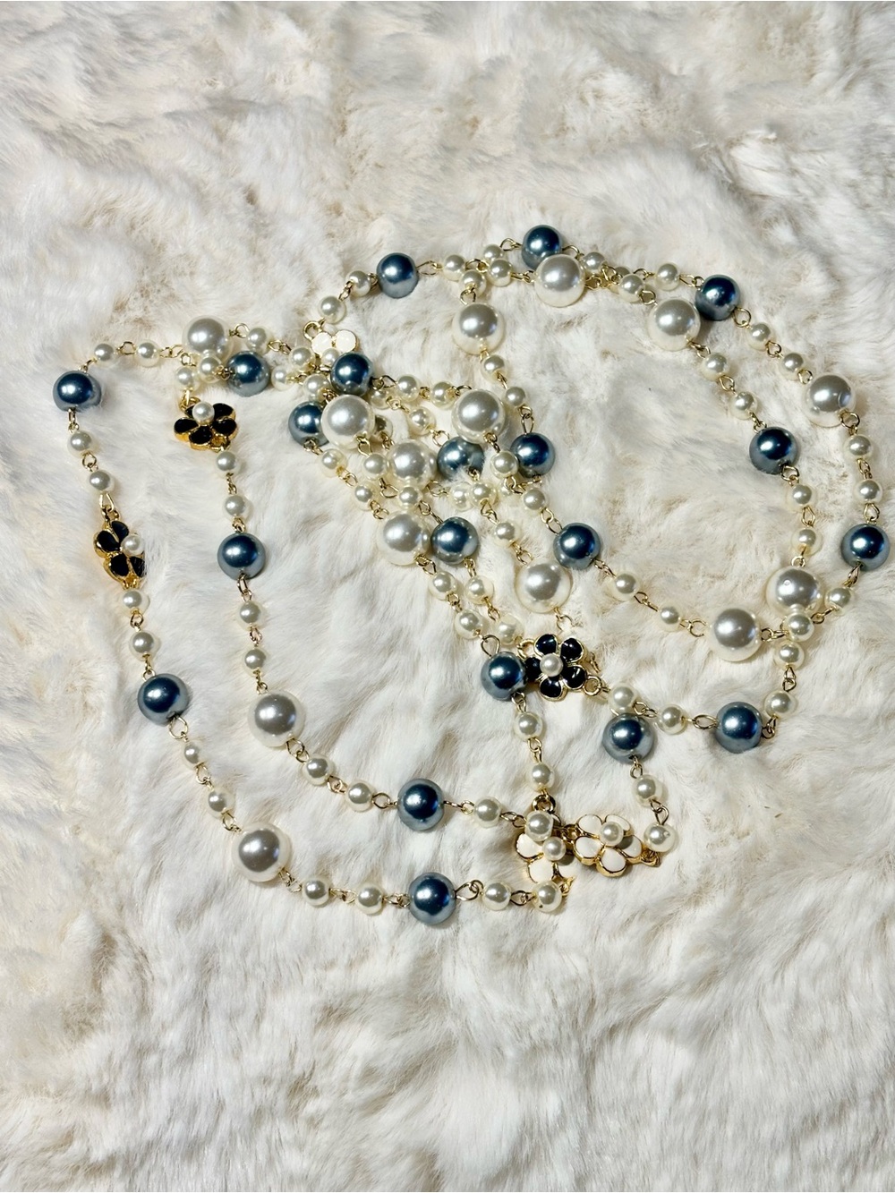 Magnolia Floral & Pearl Beaded Necklace - Picture 7 of 14